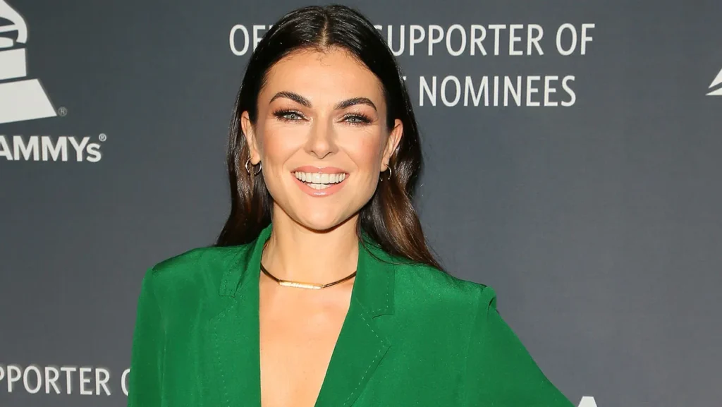 Serinda Swan Partner